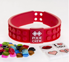 PIXIE CREW Romantický pixelový náramek lásky tématický červený